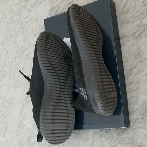 Women's Skechers Air-Cooled Memory Foam - Picture 4 of 4